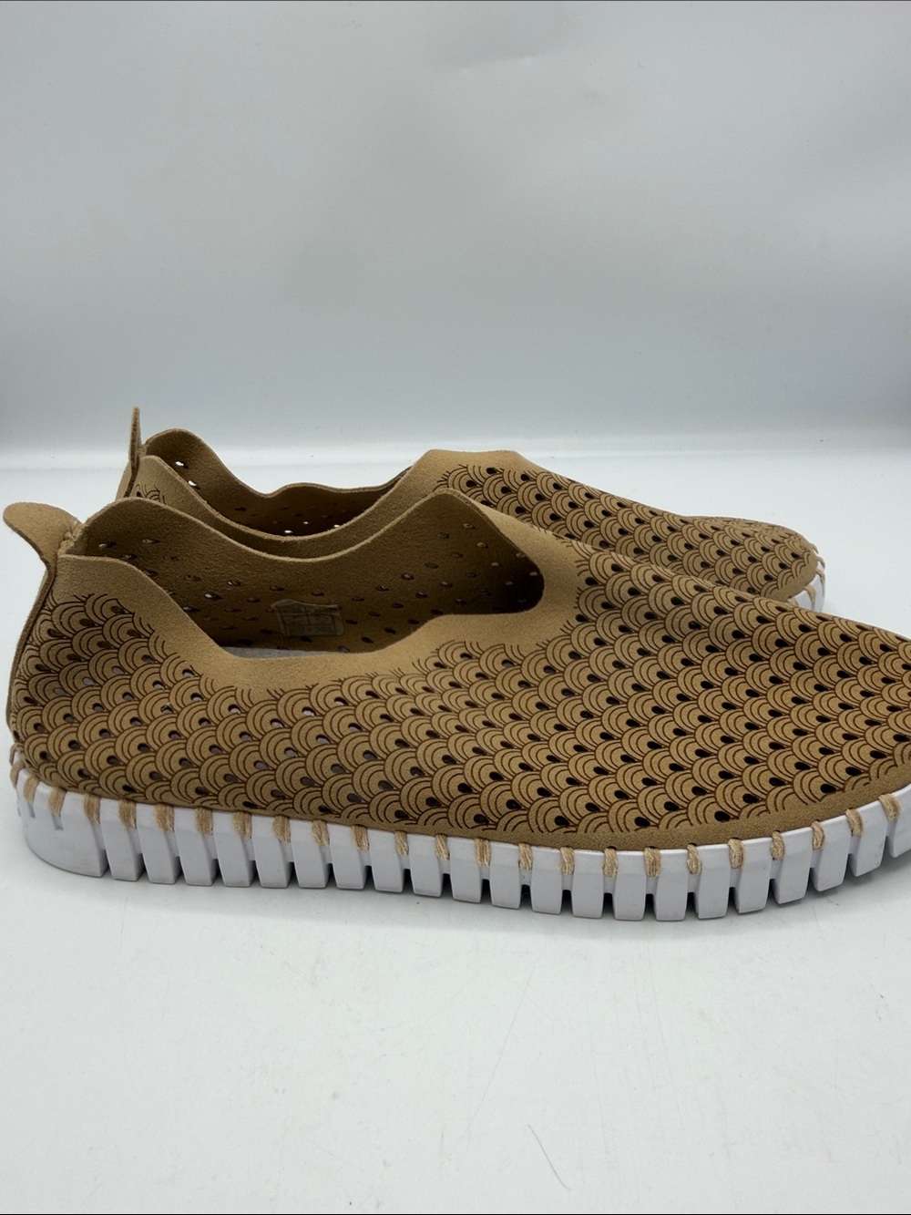 Ilse Jacobsen Tan Scalloped Perforated Slip-Ons - Picture 3 of 6